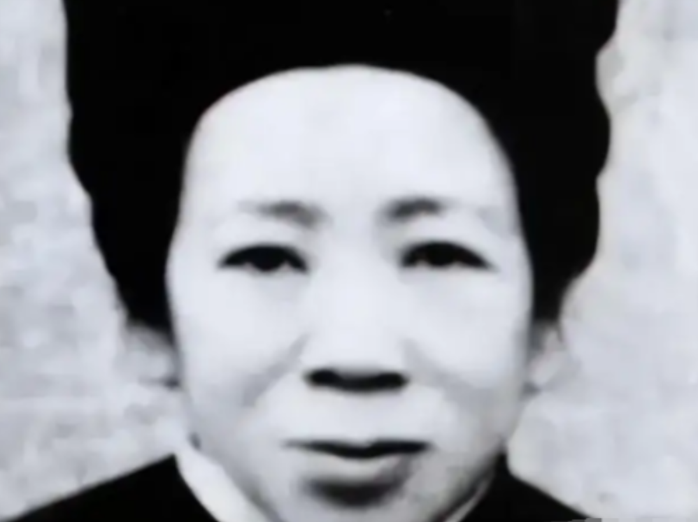 “等我死后，无论你看见什么，都不要吱声。”1982年，河北农村，张翠萍在生命的最