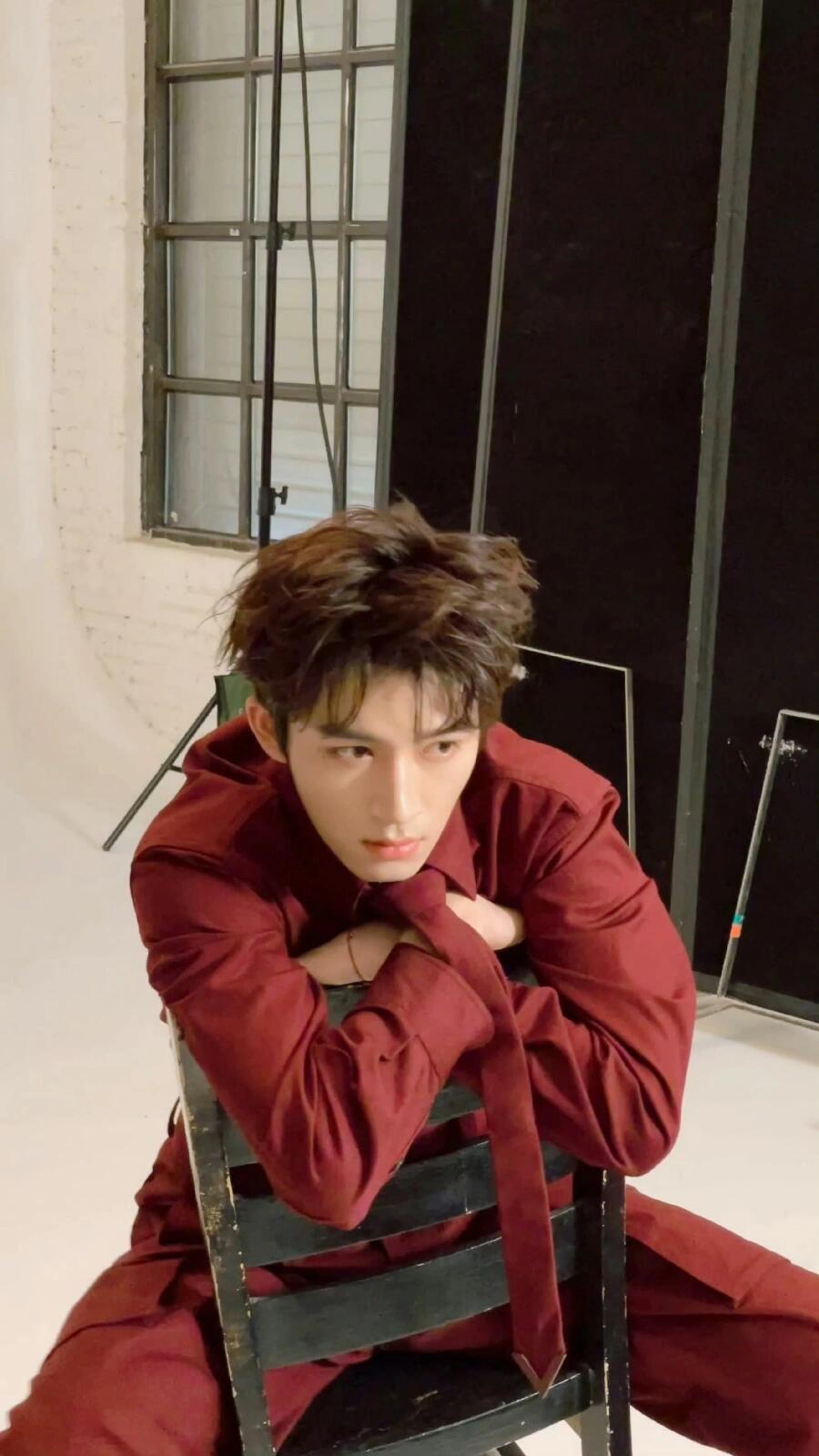 王星越--无法定义，恰是唯一