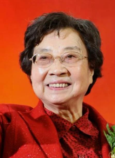 这两天真是不顺，先是董祥苓贺鹤西去，接着又是黄准远去，这些都是世人印象深刻，让人