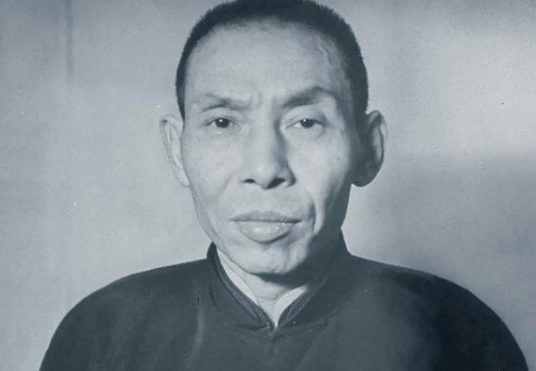 杜月笙毫不吝啬的出手，仗义的性格