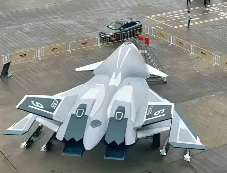 美国负责构想，中国负责实现。第七代战机的判定标准是什么，美国人已经告诉大家答案了