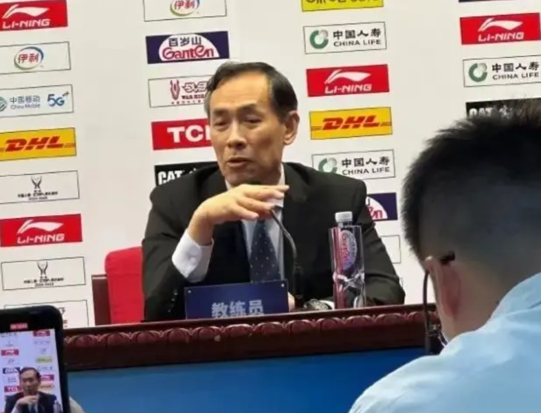 CBA常规赛，广东半场61-40领先北京！

很久没看到广东队这么流畅的比赛了，
