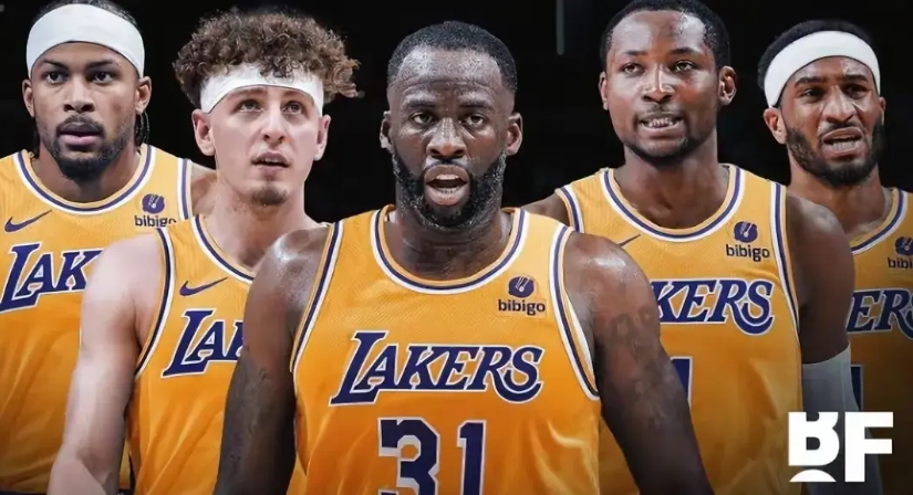 盘点NBA十一支球队恨不得自扇耳光的事情：
1、雷霆队：因过于看重首轮签，错失迎