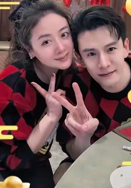 小李琳在婚姻中真的很淡定，头发白了很多也不染。小李琳分享自己新年的视频，大家感受