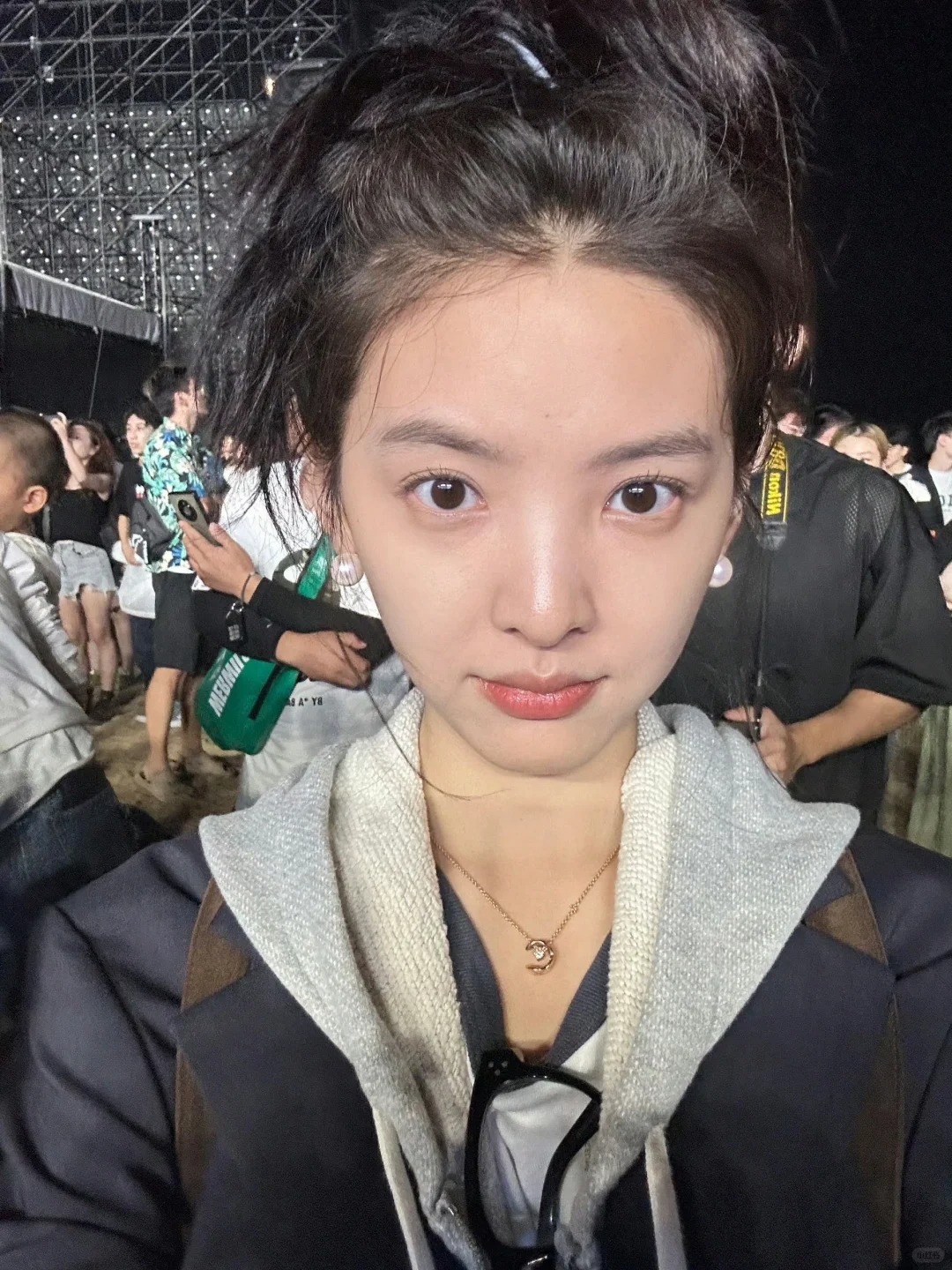 女明星素颜状态怎么这么好！
真的很想知道为什么这么多女明星都素颜状态这么好啊！皮