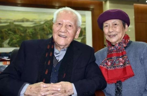 英雄深藏功与名，老母惊知儿是星，黄旭华核潜艇传奇