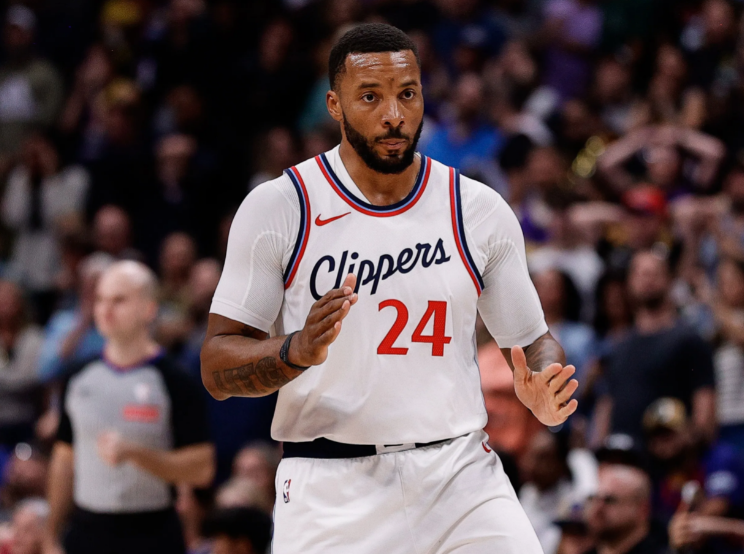 没想到吧，鲍威尔的得分和杰伦布朗差不多

1、鲍威尔

34场比赛，场均23.6