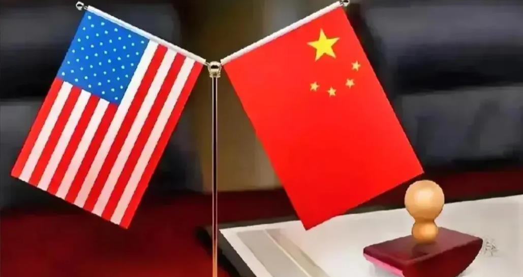 美国正式通知中国！

1. 美国对咱中国在南海的那些指责，那感觉就跟邻居家的事，