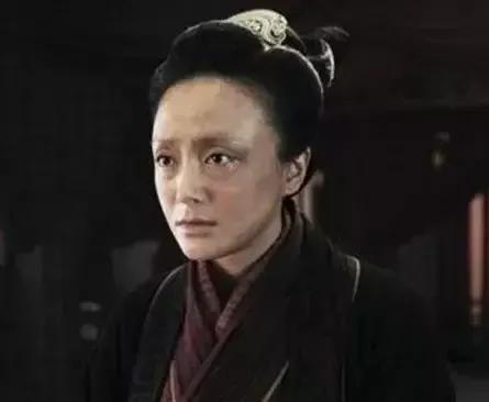吕后，原名吕雉，出身沛县普通家庭，凭借与刘邦的婚姻进入宫廷，并逐步掌控权力。刘邦