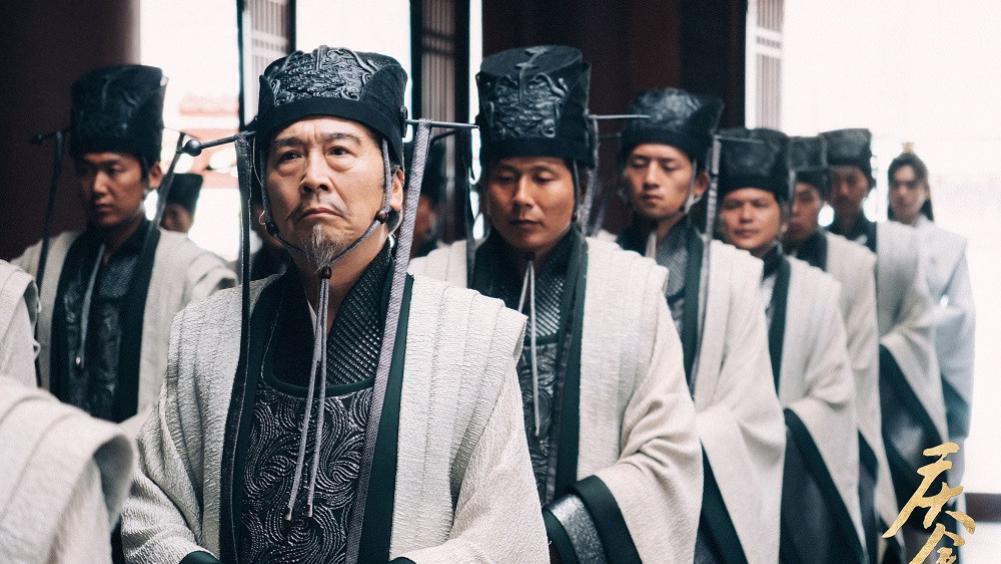 先被曹操杀又被庆帝杀，《庆余年2》这个配角爆火，前妻家喻户晓