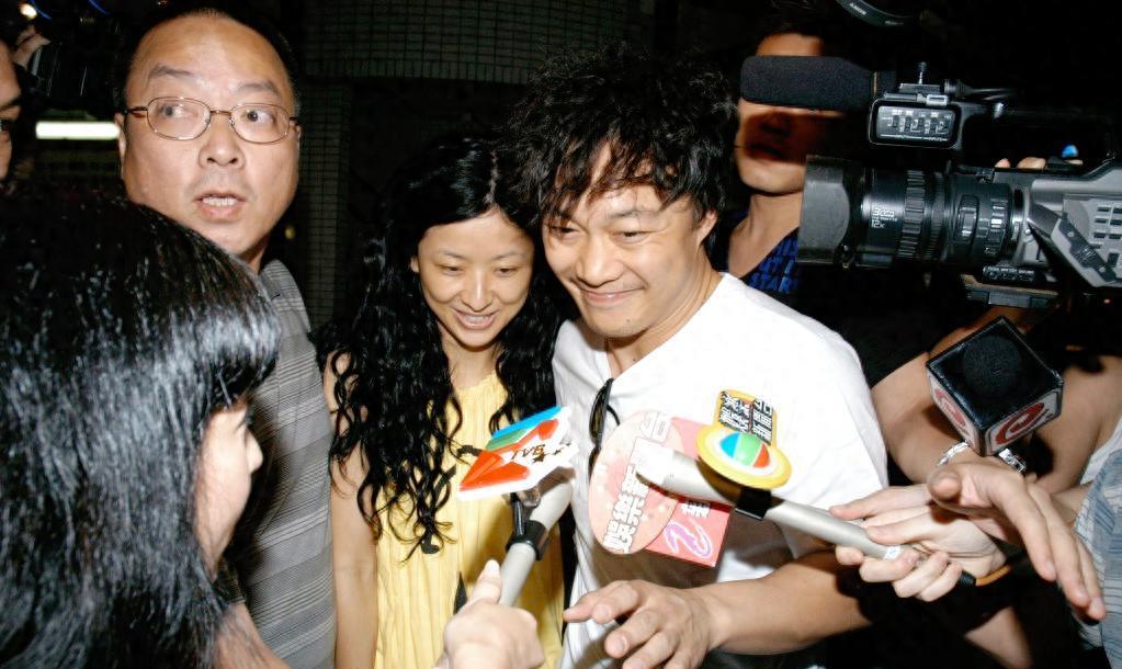从“丑女”变身天王嫂，徐濠萦的华丽转身
说起徐濠萦，可能很多人第一时间想到的是“