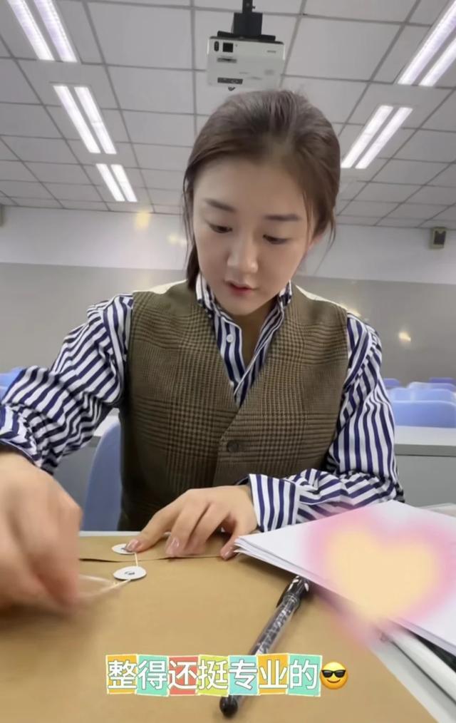 昨日的乒坛很热闹，樊振东ai发博，孙颖莎为师傅庆生，陈梦答辩