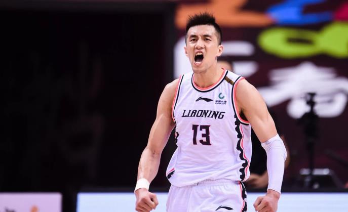 CBA现役被戏称“高薪病号”仅此五位！

1.赵睿
在新疆拿到三年顶薪但养伤时间