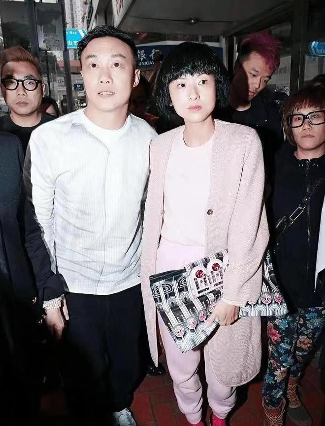 陈奕迅女儿18岁，颜值大幅提升全家幸福