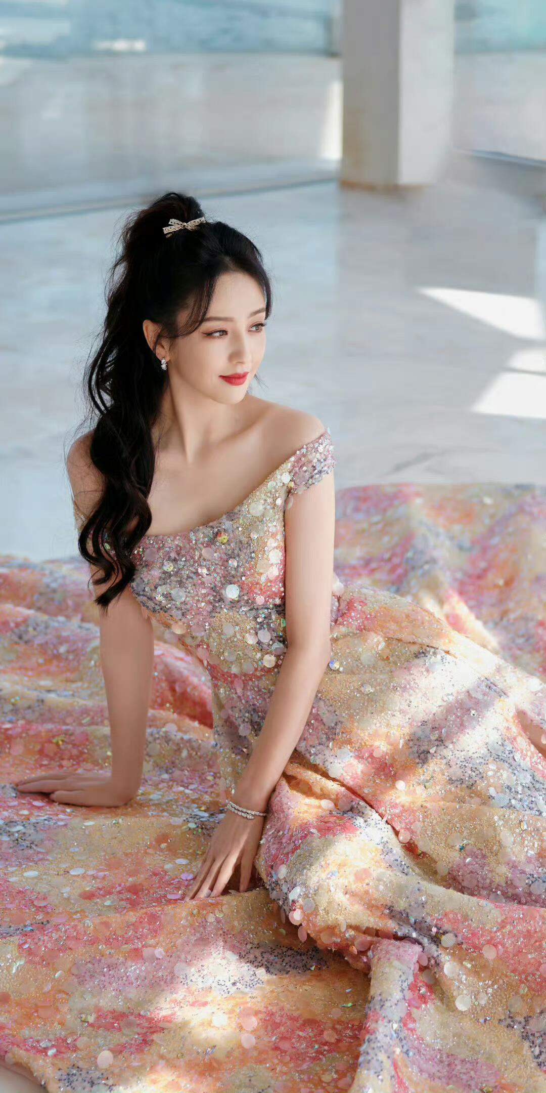 古典美人佟丽娅