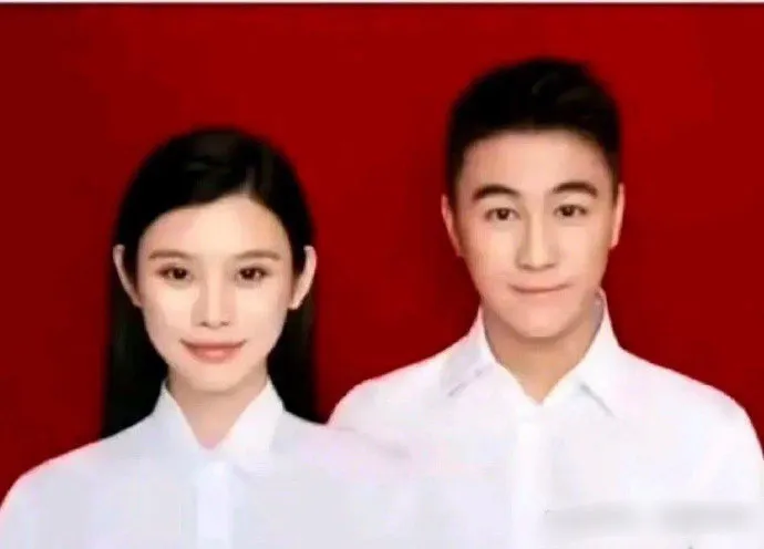 没想到他俩结婚照竟是这样拍的
