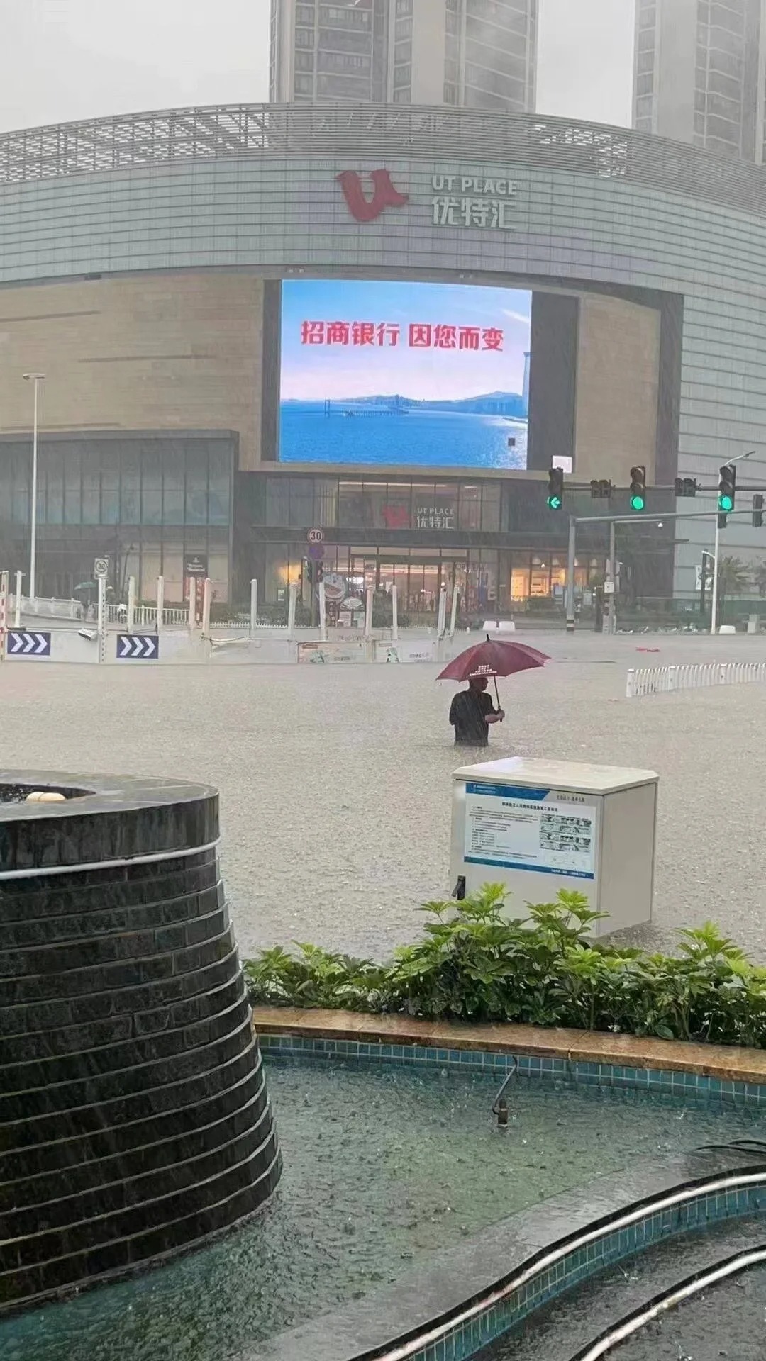 这个五一来珠海的游客真是有福了
可以亲身体验珠海本土特色节目——关口水上乐园、香