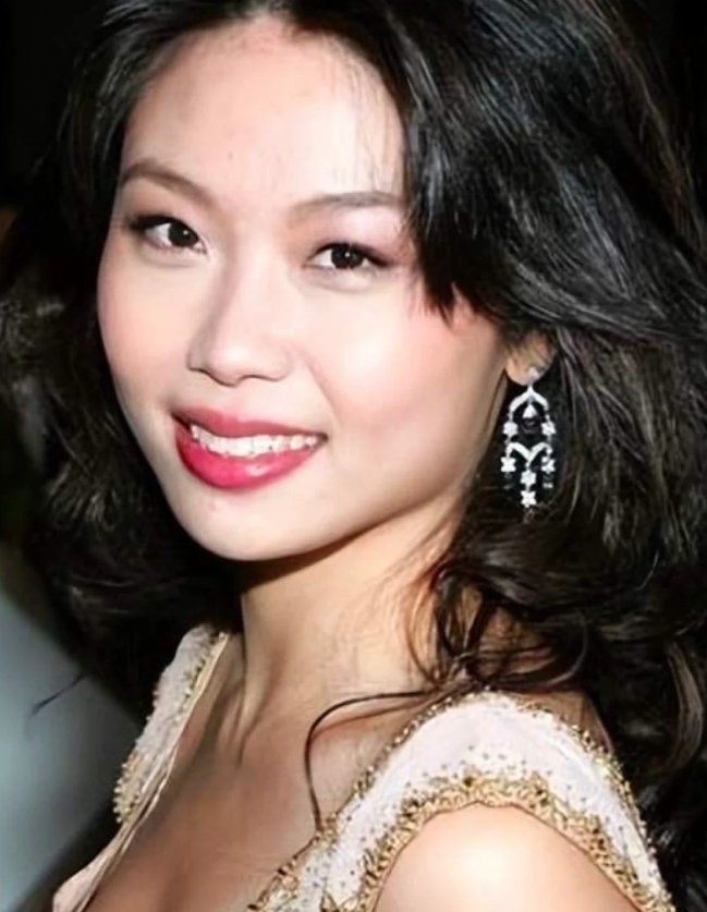 陈妙瑛：插足豪门25年，与原配成姐妹