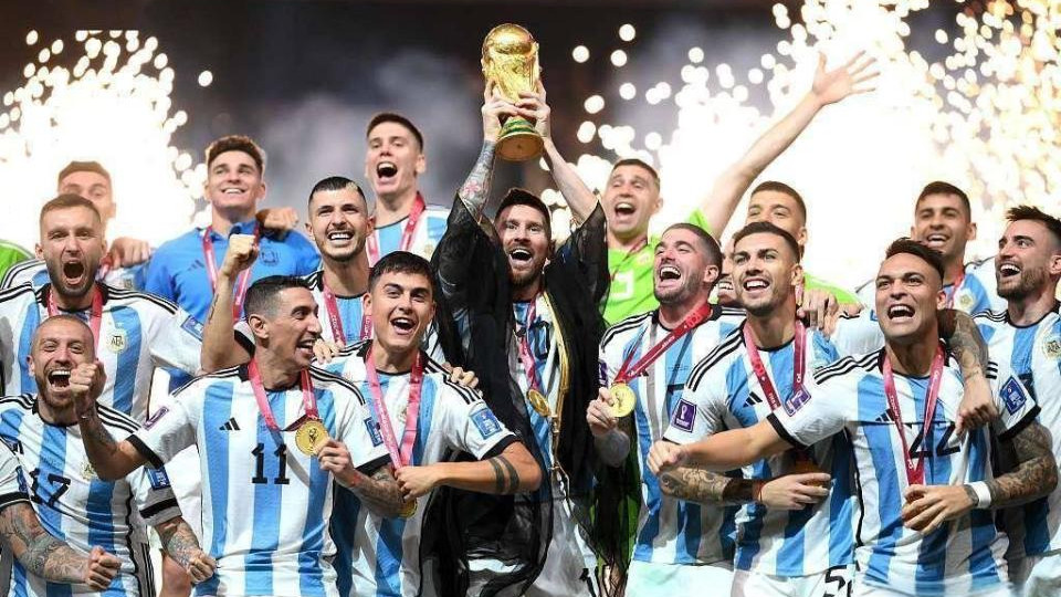 阿根廷VS哥伦比亚：劳塔罗一锤定音，阿根廷再夺美洲杯冠军