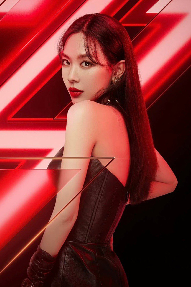 浪姐5开播，最忙的是往届师姐王霏霏。因为，她在忙着转发好姐妹们的微博，顺便送祝福