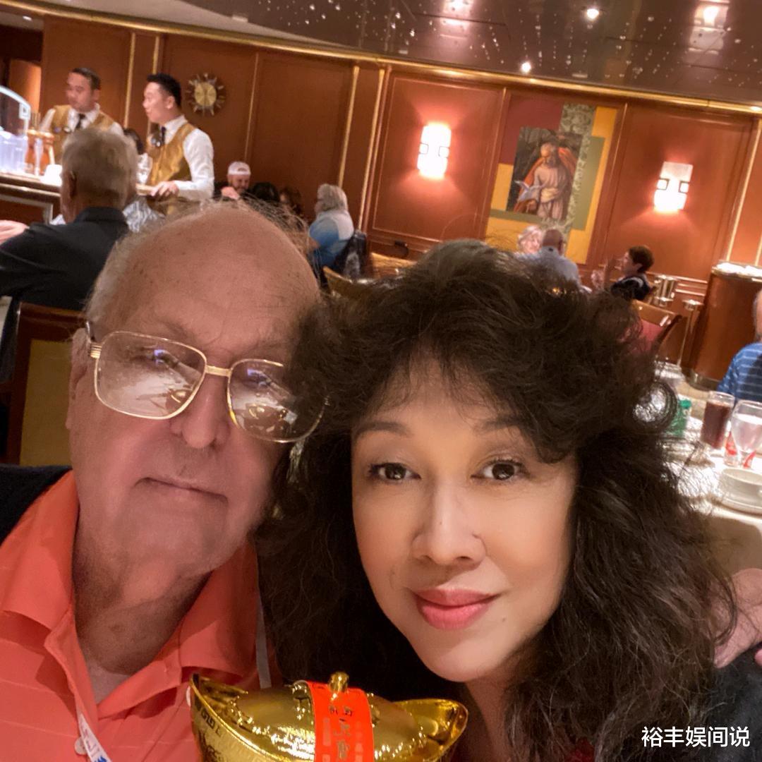 中国第一变性人张克莎美国老公去世！变性41年嫁两次，父亲是少将（中国第一变性人的的名字?）-第2张图片-九妖电影