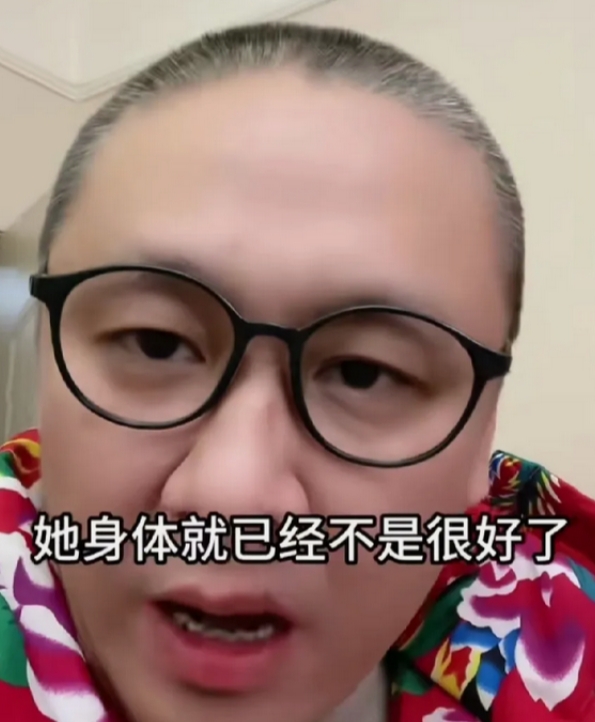 网上多位博主都来指责具俊晔，说他没有尽全力照顾好大S。
到目前为止，具俊晔没在网