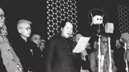 1917年，毛主席与好友借宿寺庙，方丈道出两个预言，没想一语成谶