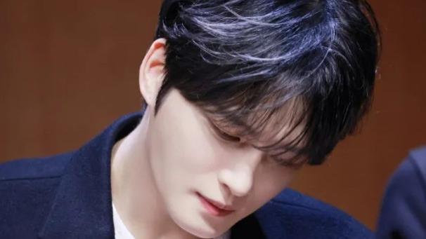 韩国知名男星金在中曝光私生活，期待完美爱情，梦想中国乡村游！