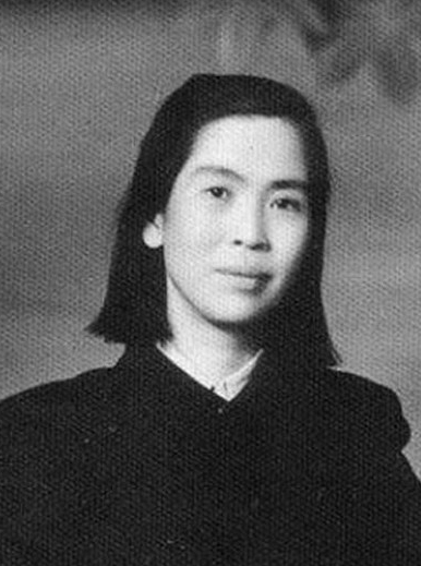 1979年贺子珍当选全国政协委员后，提出三个要求，中央批示：同意
在与毛主席结婚
