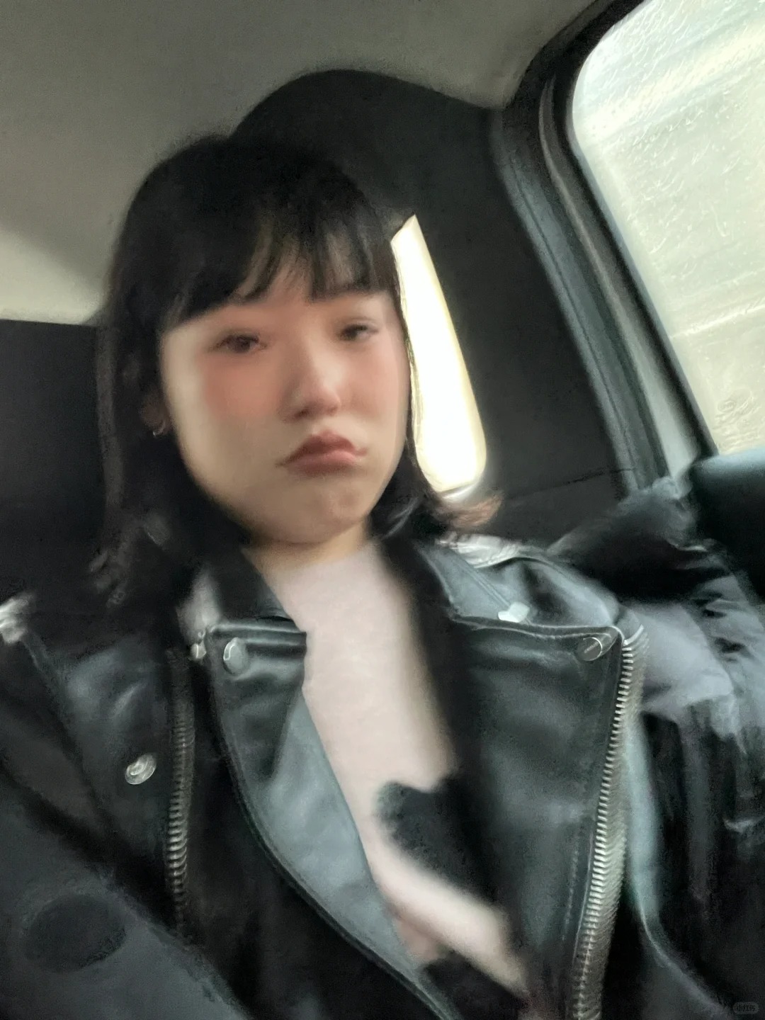 我真的很喜欢记录她
-
我们一天之中会有很多没办法复制的瞬间
那种瞬间珍惜到你立