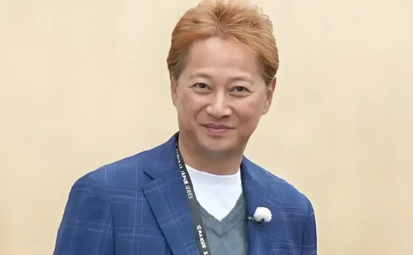 日本男明星中居正广，在电视台组的饭局上，性侵了同席的女生，为了遮掩，他支付了90