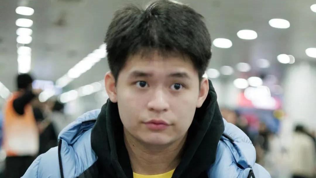 国乒抵深后首训，王楚钦外出吃饭，王艺迪张本智和将出席抽签仪式