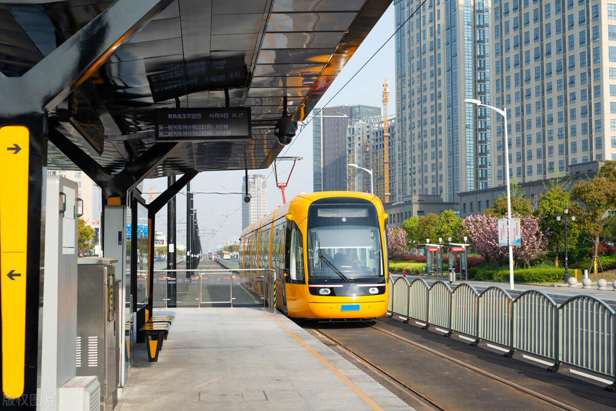 多远距离才适合开车去上班？内行人说出实情，弄懂以后省钱又舒心