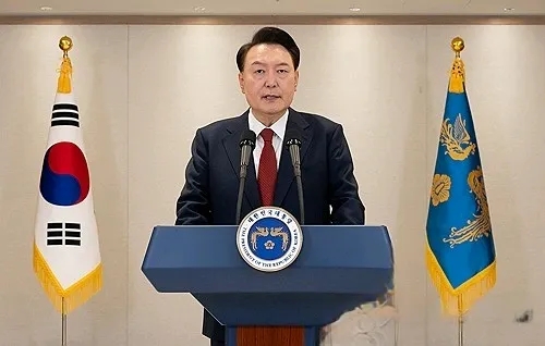 尹锡悦“未弹劾已下台”。
