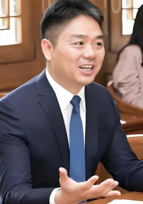 大强子太不讲究了。

听说京东老板刘强东有意染指外卖行业，这不是妥妥的趁你病，要