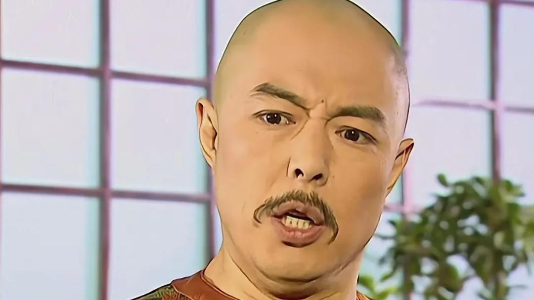 《还珠格格》：要不是皇上去南阳接她们说的那一句话，紫薇永远不知道小燕子为什么能够轻易当格格