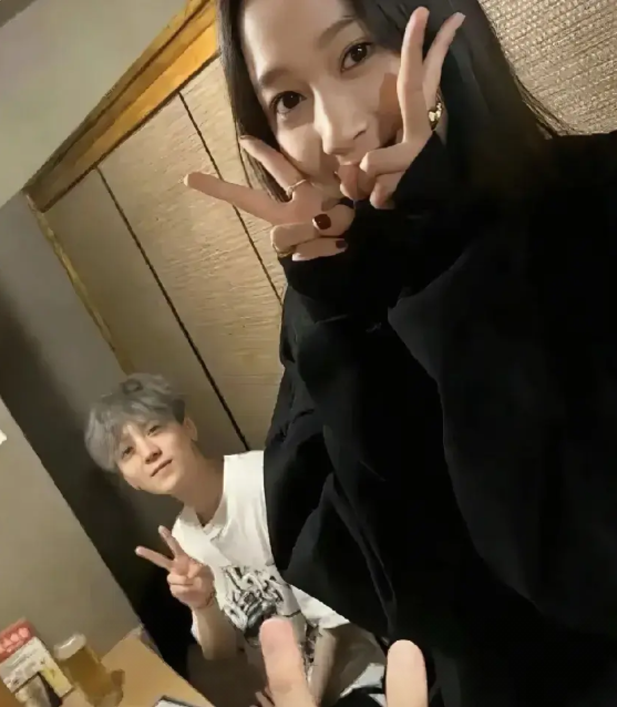 反转！关爸关妈站台，鹿晗准女婿坐实，分手传闻被打脸
.
近日， 鹿晗关晓彤分手再