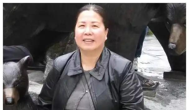 潘婉芬，这位曾在中国隐匿多年的女间谍，背后隐藏着一个令人震惊的故事。她出生于越南