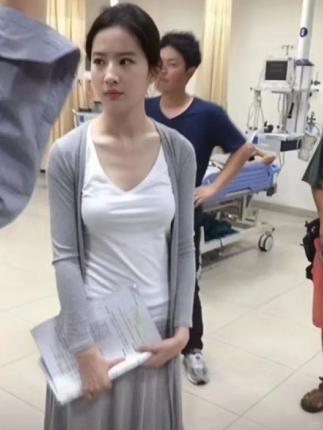 有没有人研究出来这姐的mbti是什么啊
感觉神仙姐姐刘亦菲从不内耗
有戏就认真拍