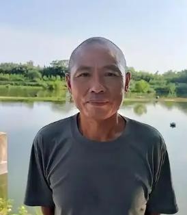 老兵帮战友办低保怒烧民政局

                         