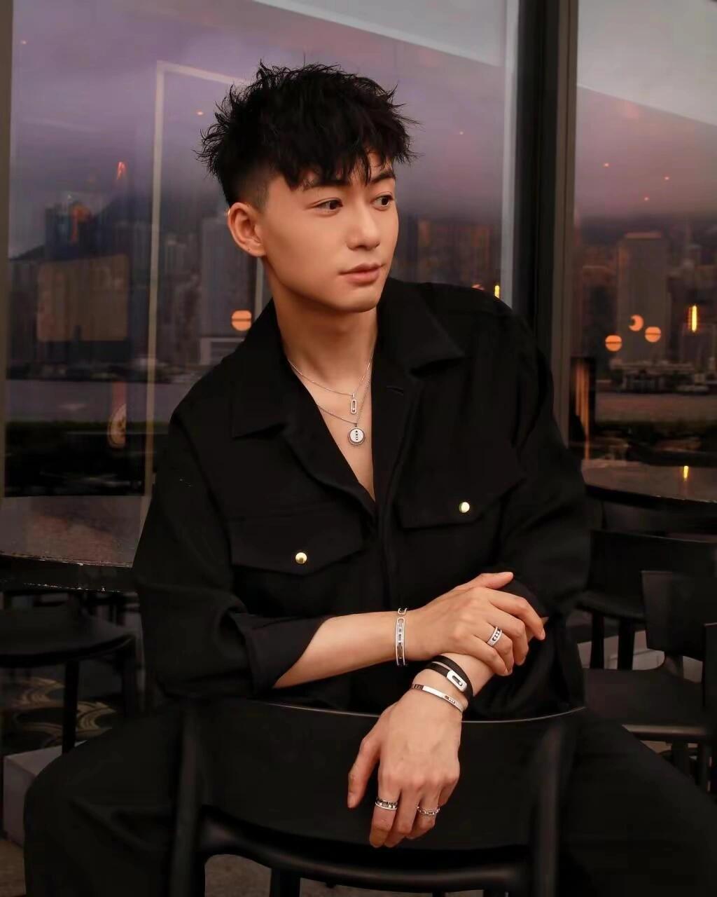 林皓霆离世：短暂人生，才华横溢