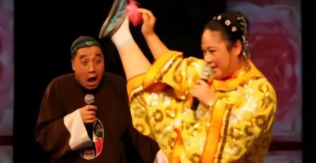 演出被赶下台，赵本山因此与央视翻脸，这个人在他心中地位很特殊（赵本山闹央视）-第18张图片-九妖电影