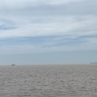 云海浮落日