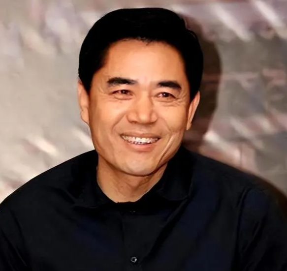 善恶终有报!66岁“消失”了的陈宝国,是娱乐圈的悲哀与损失(演员陈宝国现状)-第11张图片-九妖电影 善恶终有报!66岁“消失”了的陈宝国,是娱乐圈的悲哀与损失(演员陈宝国现状)-第11张图片-九妖电影