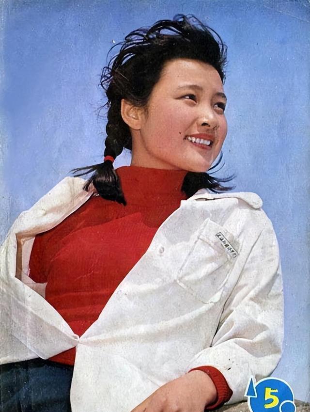 春晚至今后悔邀请她，捧了个“白眼狼”，导演：当时我都不想活了（春晚道歉事件）-第13张图片-九妖电影
