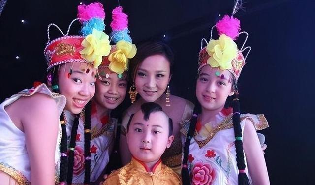春晚童星去世9年：8岁离世仍坚持演出令人动容（上春晚的童星有哪些）-第6张图片-九妖电影