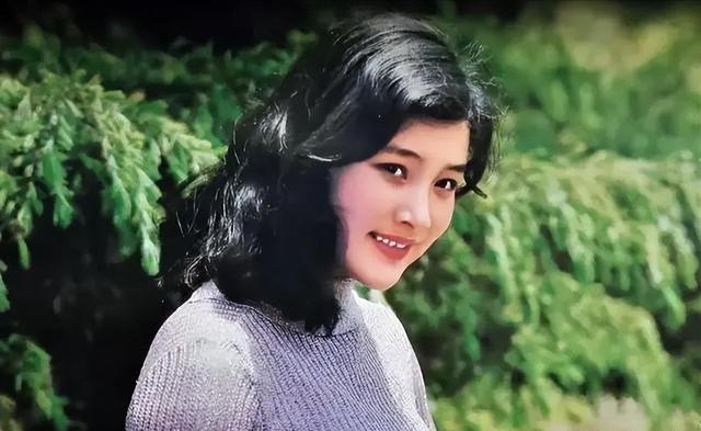 春晚至今后悔邀请她，捧了个“白眼狼”，导演：当时我都不想活了（春晚道歉事件）-第12张图片-九妖电影