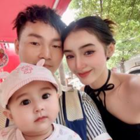小伟和老挝媳妇