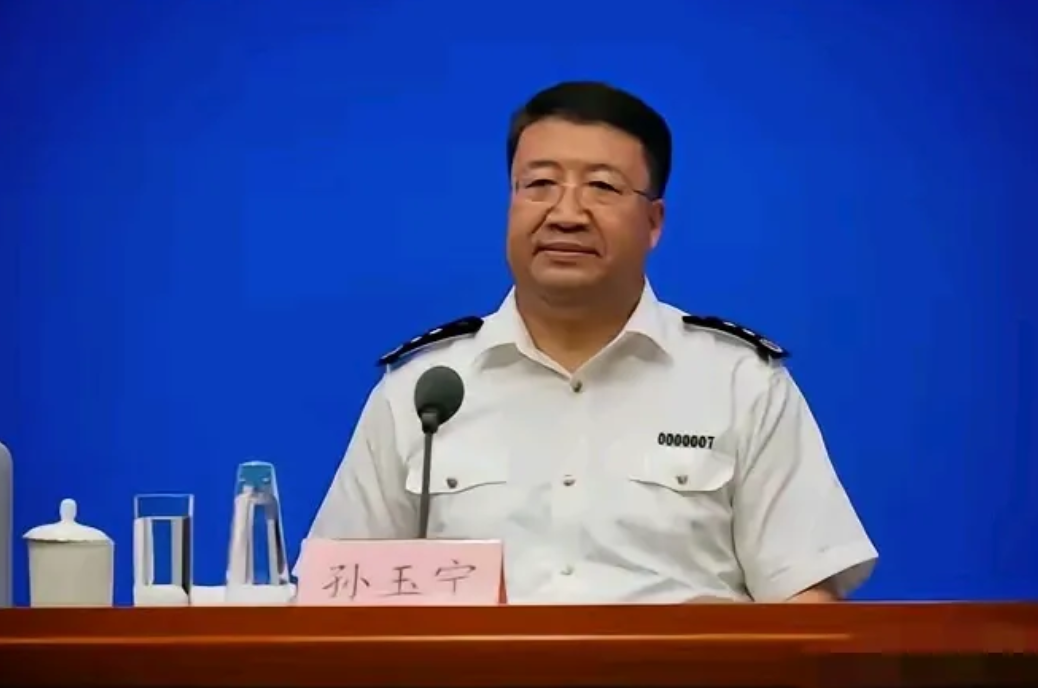 海关巨震！副署长孙玉宁落马，贪腐几何？

惊！海关副署长孙玉宁，竟然栽了！字虽少
