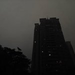 #广州暴雨#天黑啦，下班吧